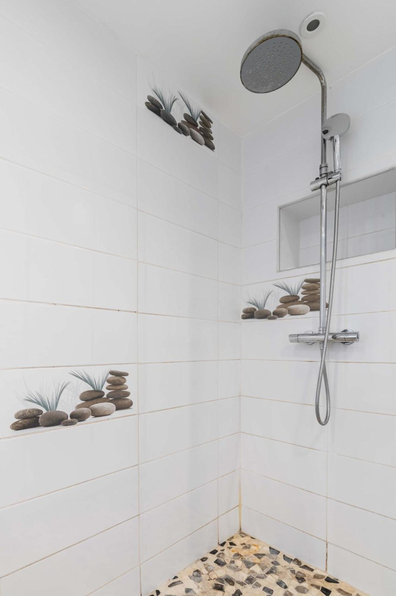 Villa Romainville Paris Pour 8 Personnes - Flat-Guest Exterior photo