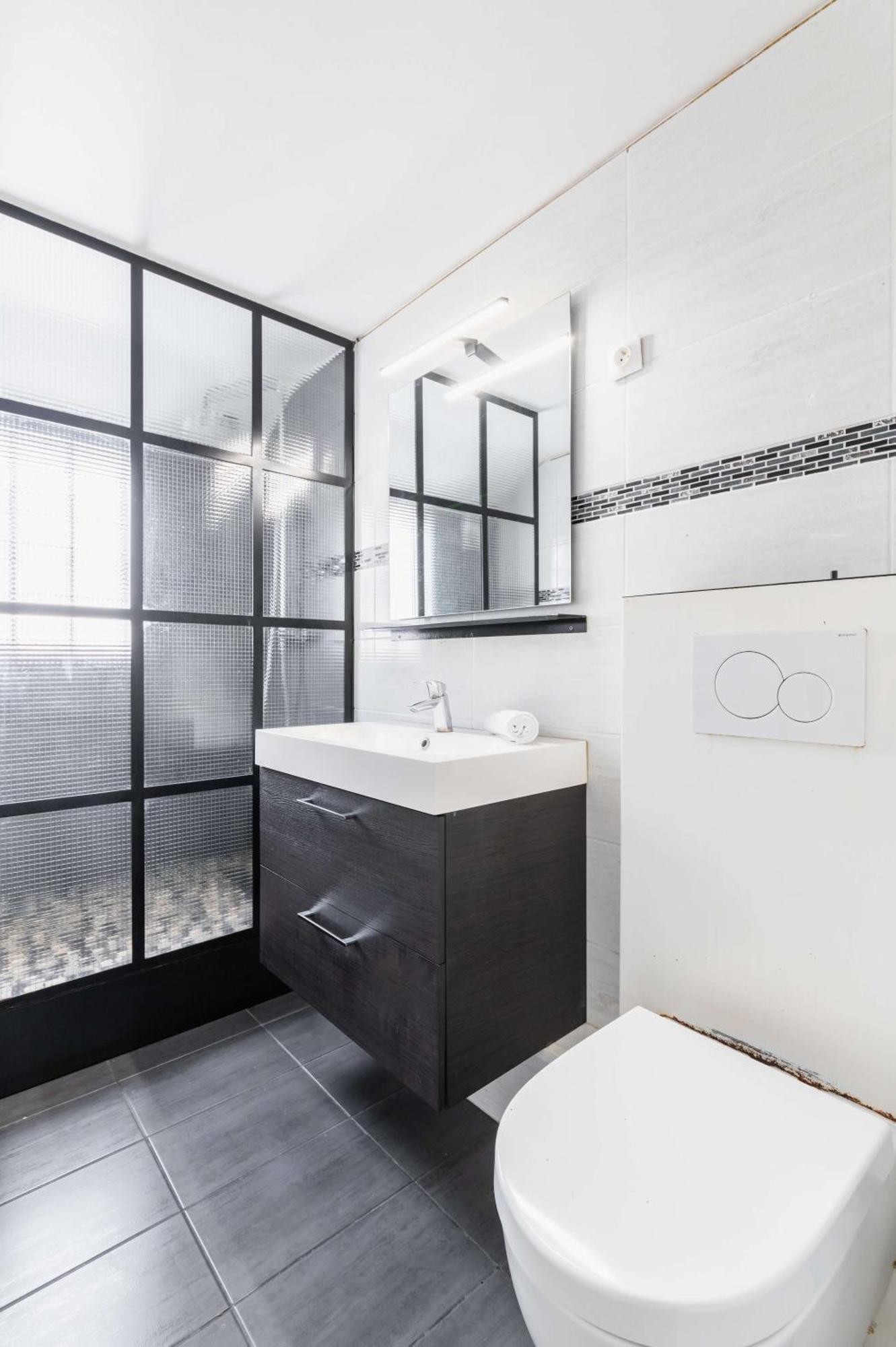 Villa Romainville Paris Pour 8 Personnes - Flat-Guest Exterior photo